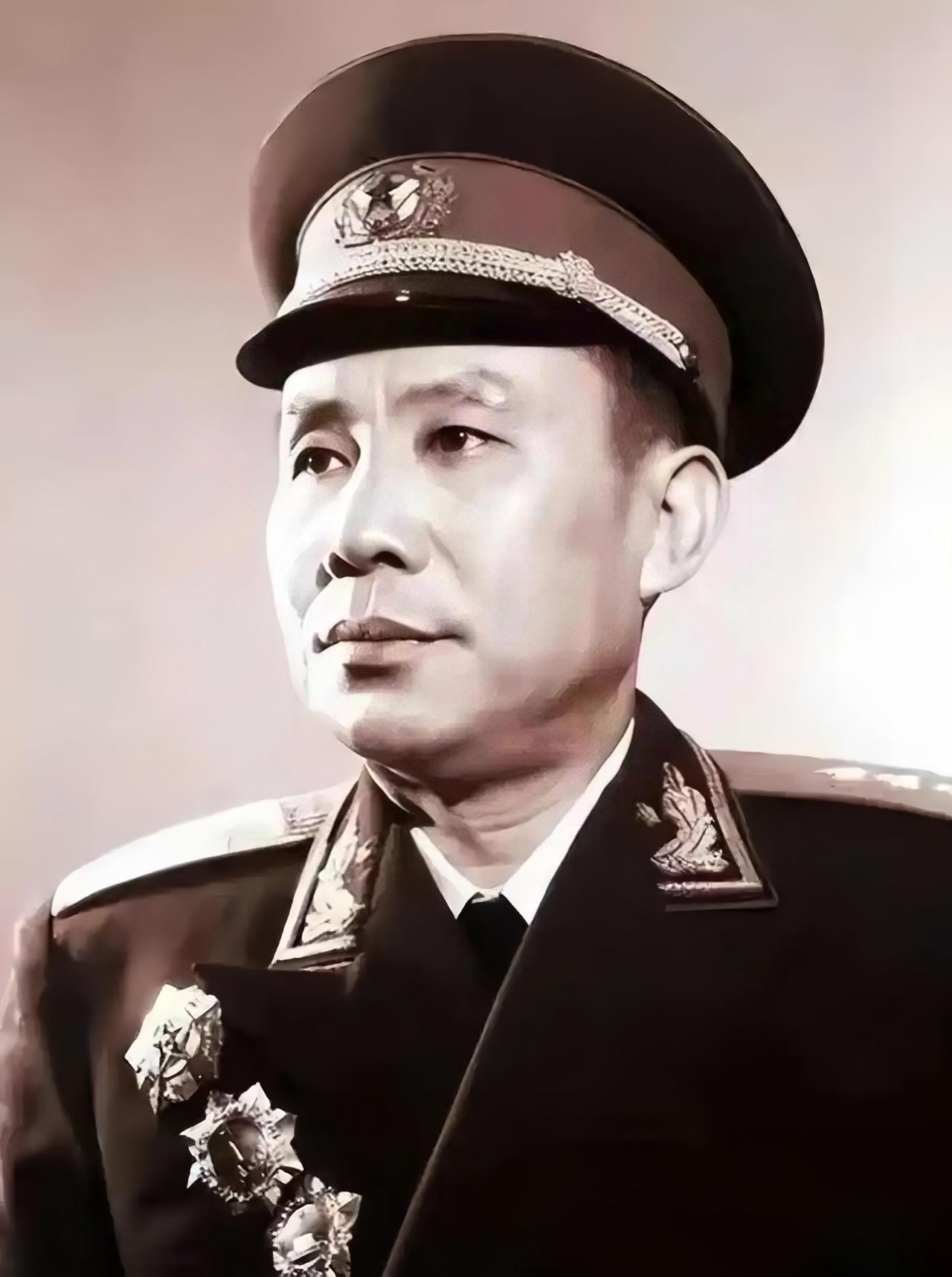 开国上将刘震，是红25军走出来的卓越将才，曾任空军副司令员，新疆军区司令员等职务