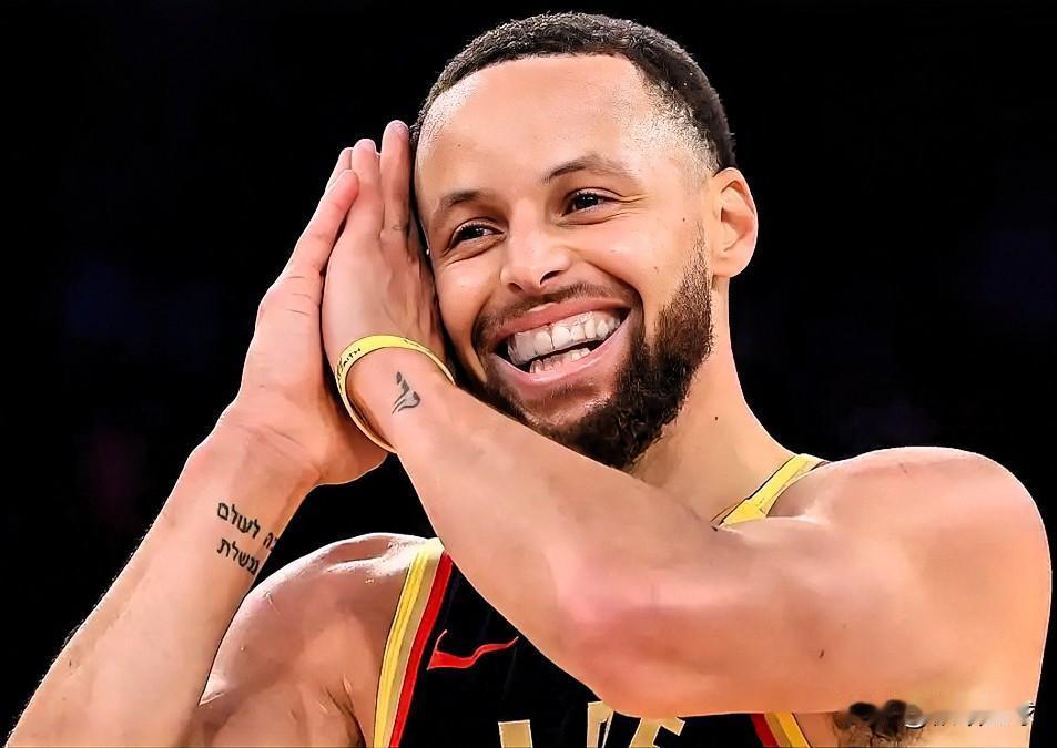 库里终于说出了肺腑之言！近日，勇士超级巨星库里在接受《人物》杂志专访时，针对