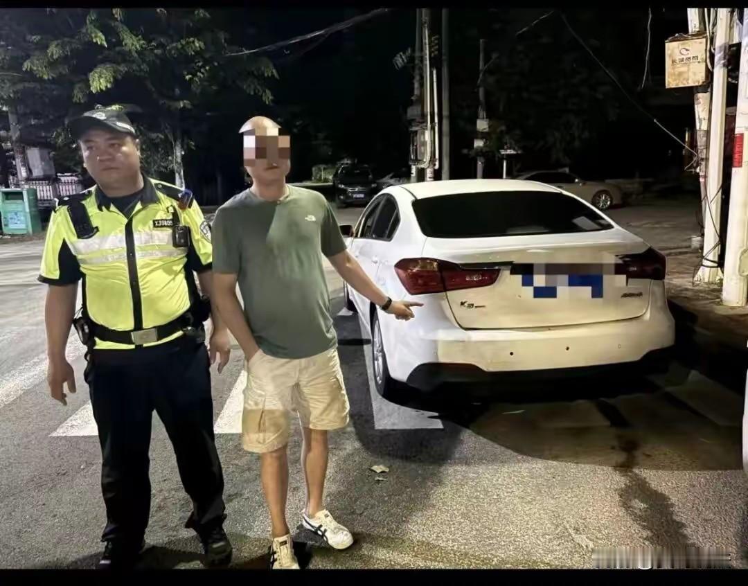 海南儋州，男子酒后驾车来到女友家，女友见状，选择了“大义灭亲”，遂拨打电话报了警