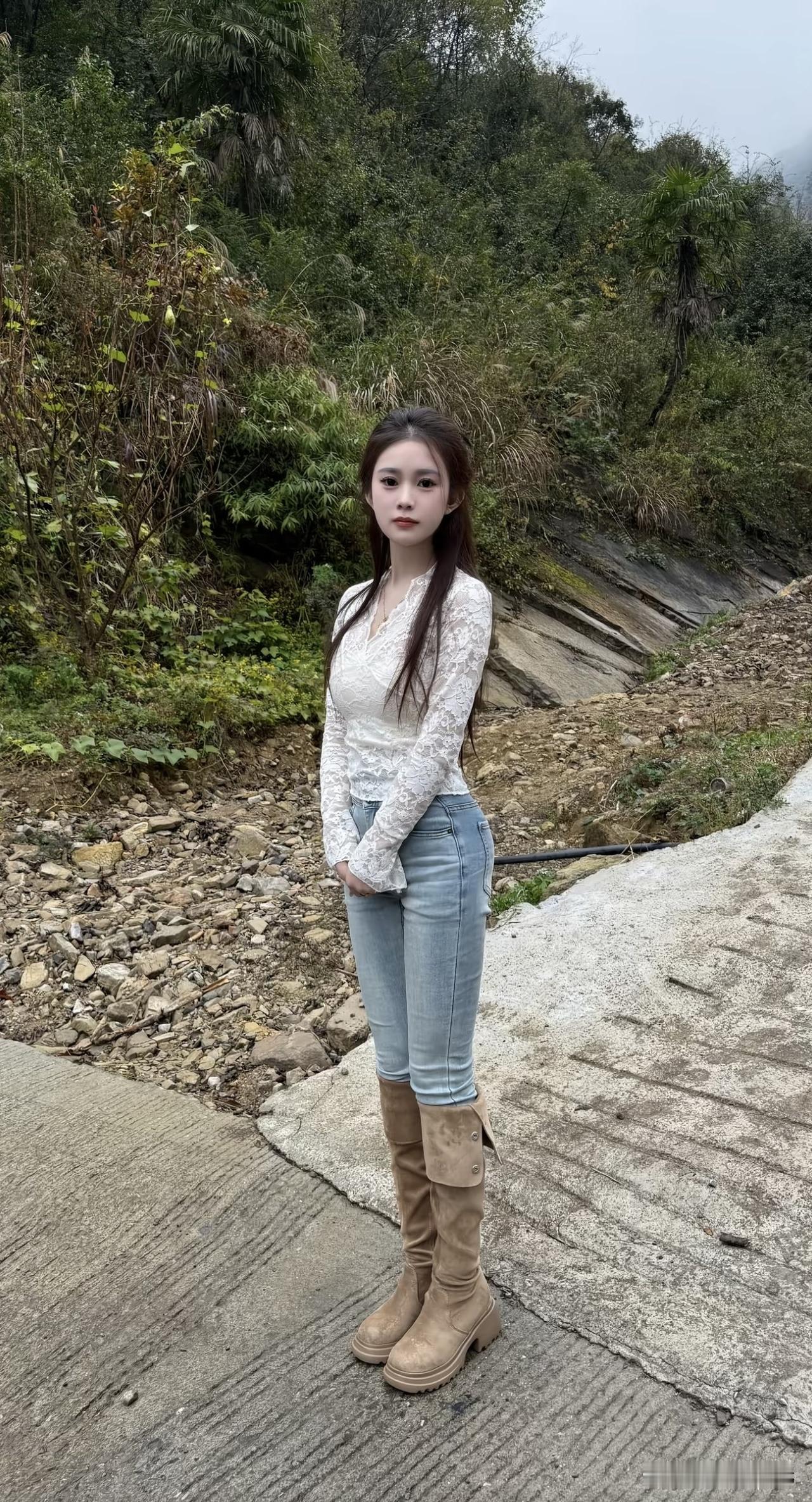 老爸和邻居冷战3年，我哥冒雨帮他家收麦被村里有的人说，我哥是真的没骨气吗？