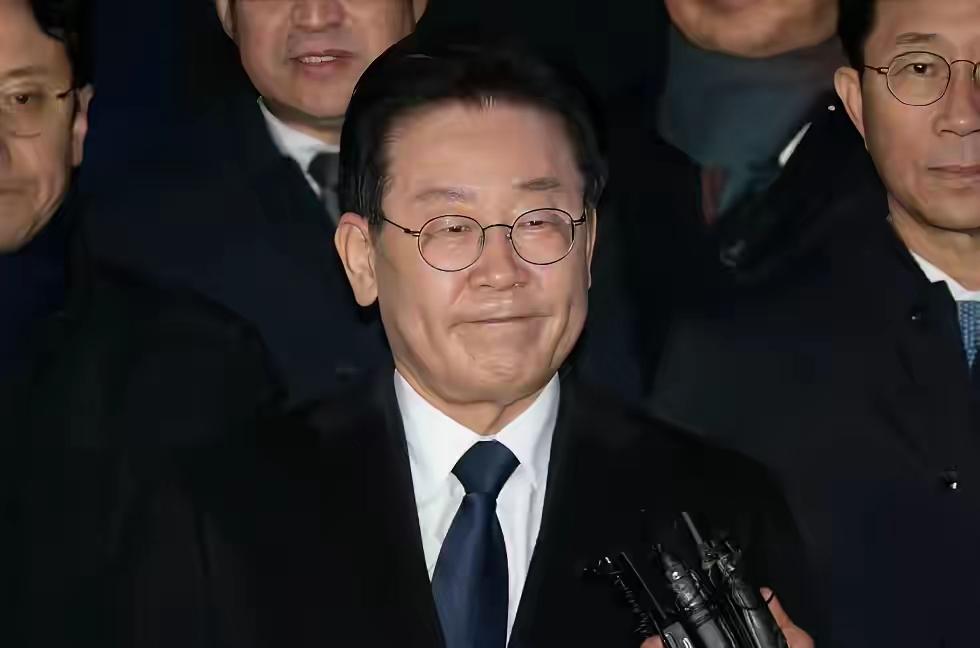 韩国总统李在明有意派兵前往霍尔木兹海峡，如果他敢这样做，可以肯定离弹劾他也不远了