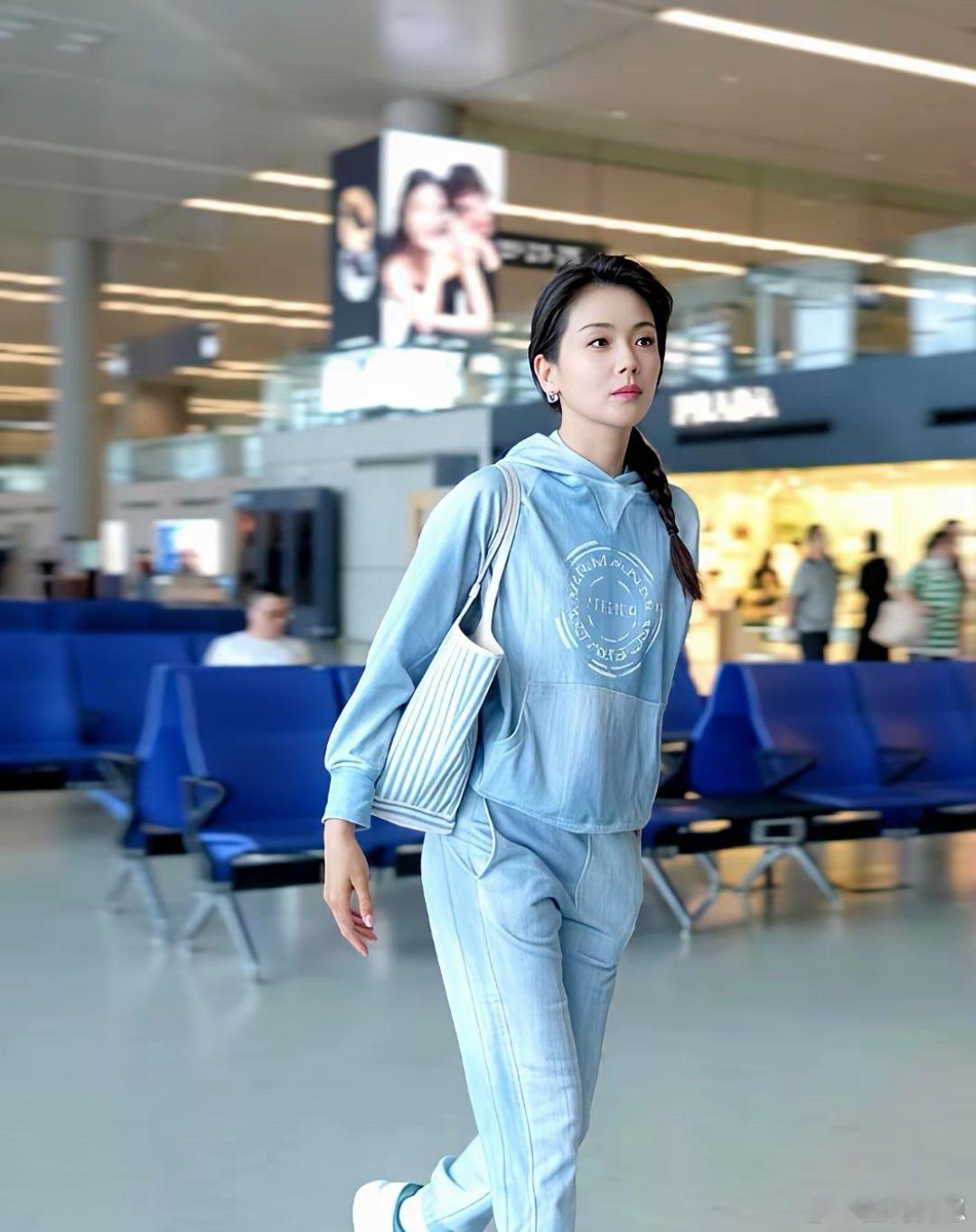 刘涛这状态真的绝了，气质与状态双在线，越活越有魅力！