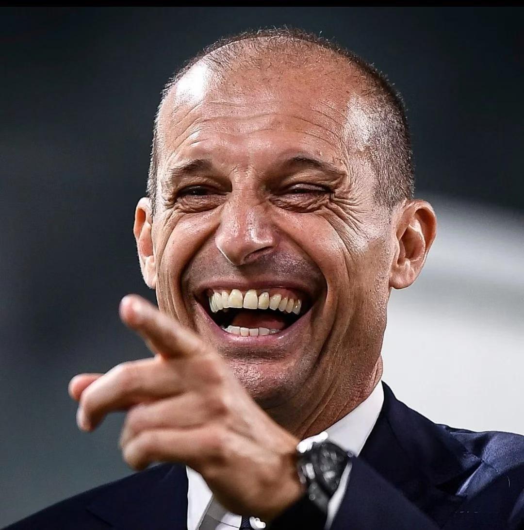 囧叔：还笑我吗？大家其实都差不多！在意大利杯米兰出局之后，阿莱格里受到了其他球