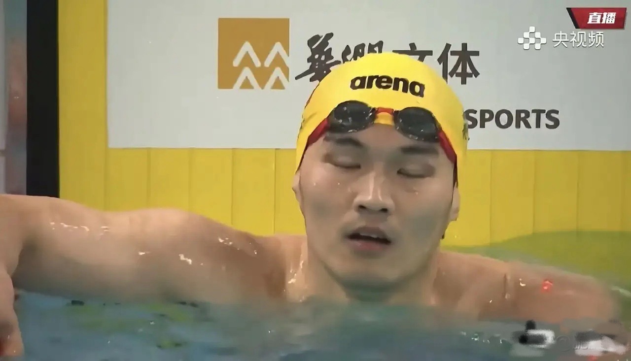 中国运动员最铁的饭碗，不属于马龙，不属于刘国梁，而是徐嘉余。因为他和前女友分手时