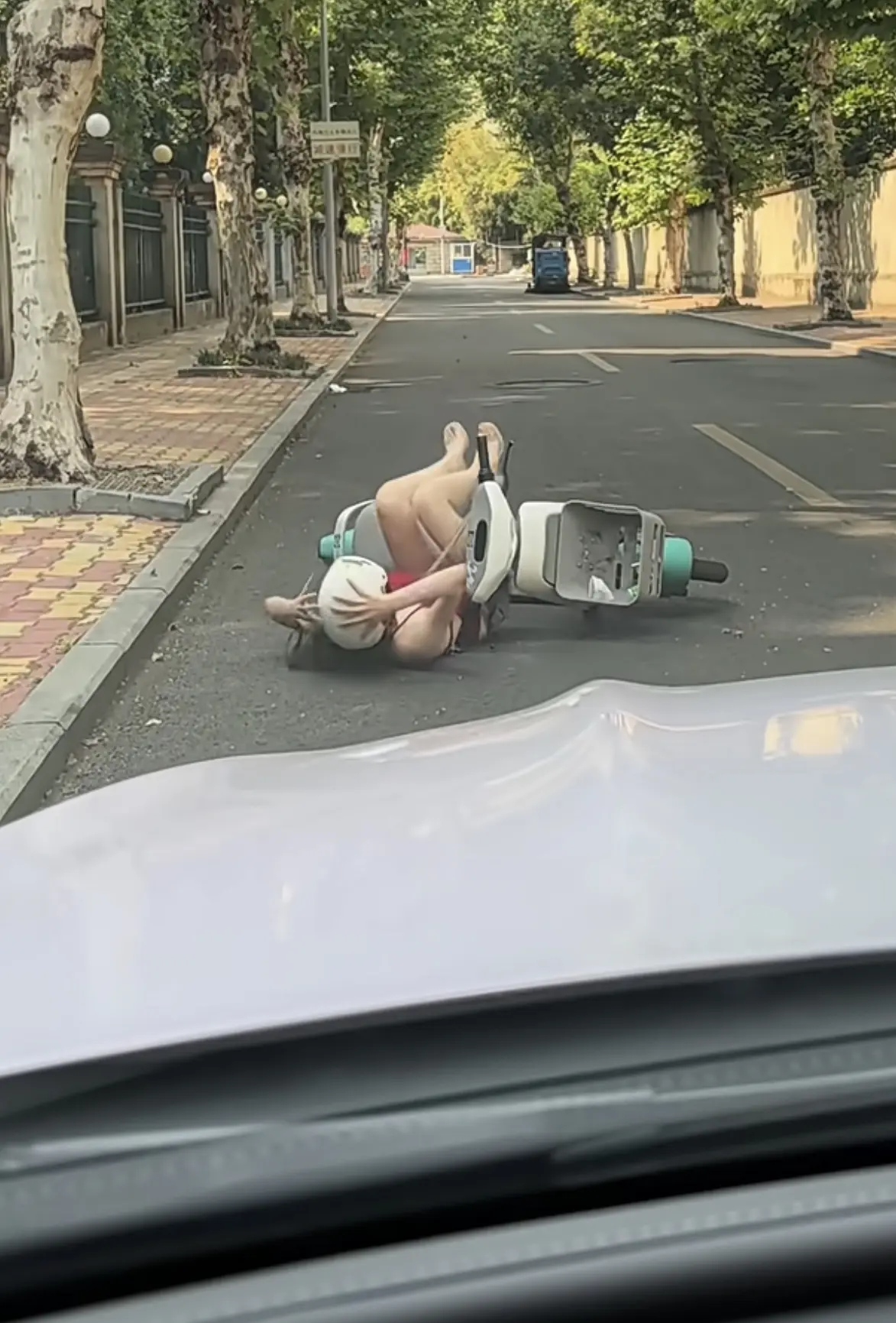 坐同事车遇到这样的事情！