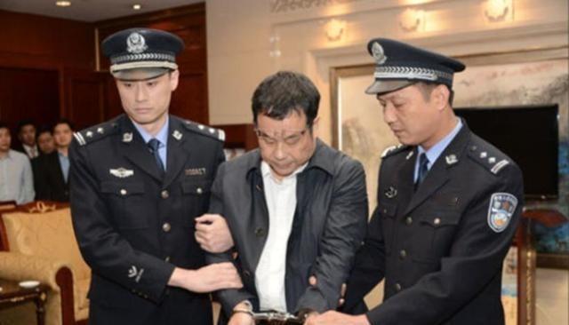 中国稀土机密遭泄！中国稀土还“希罕”吗？副总经理叛国被判重刑，网友怒了：内奸何时