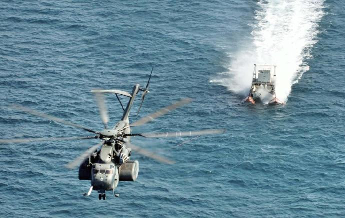 军事ai新视野CH-53E“超级种马”直升机CH-53E“超级种马”（Supe