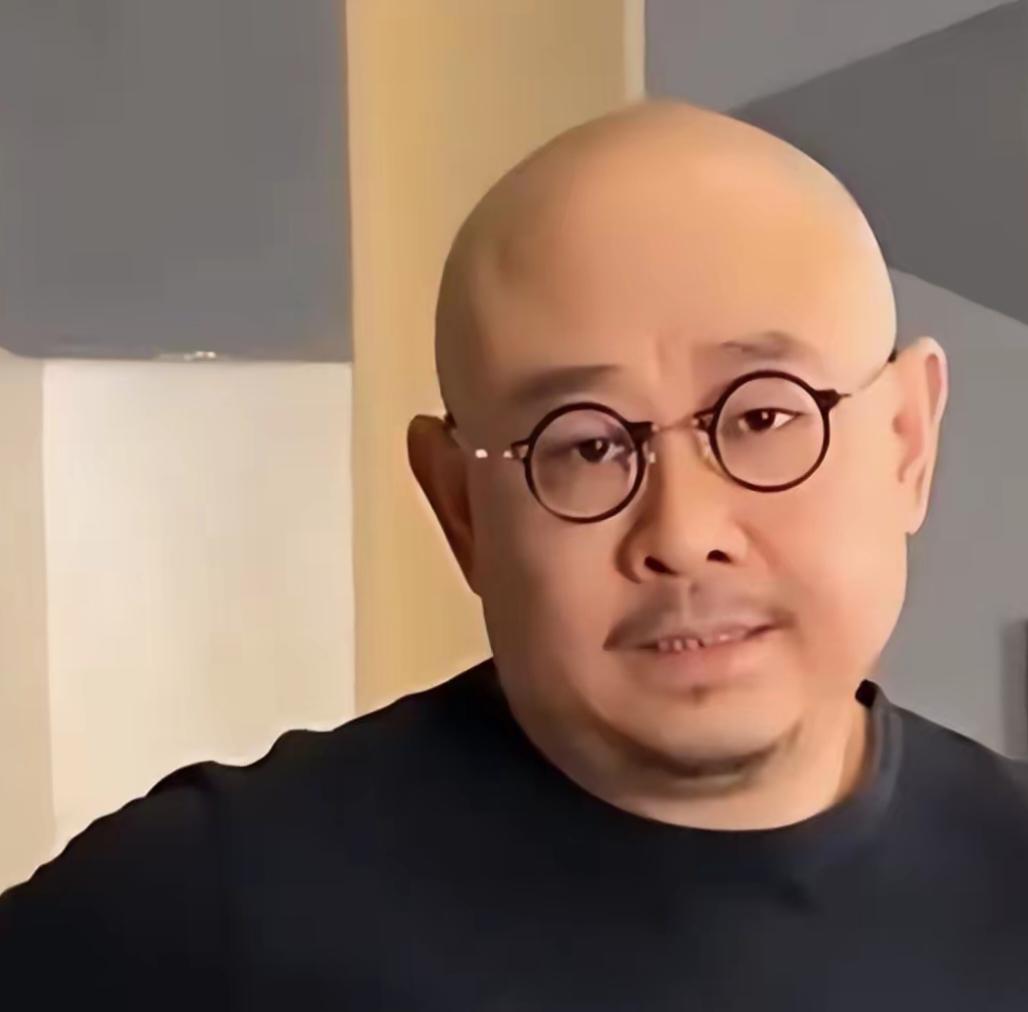 伟大的刀郎先生，哈哈哈刀郎先生堪称民族英雄，他唤起了亿万人民的共鸣，激发了大众