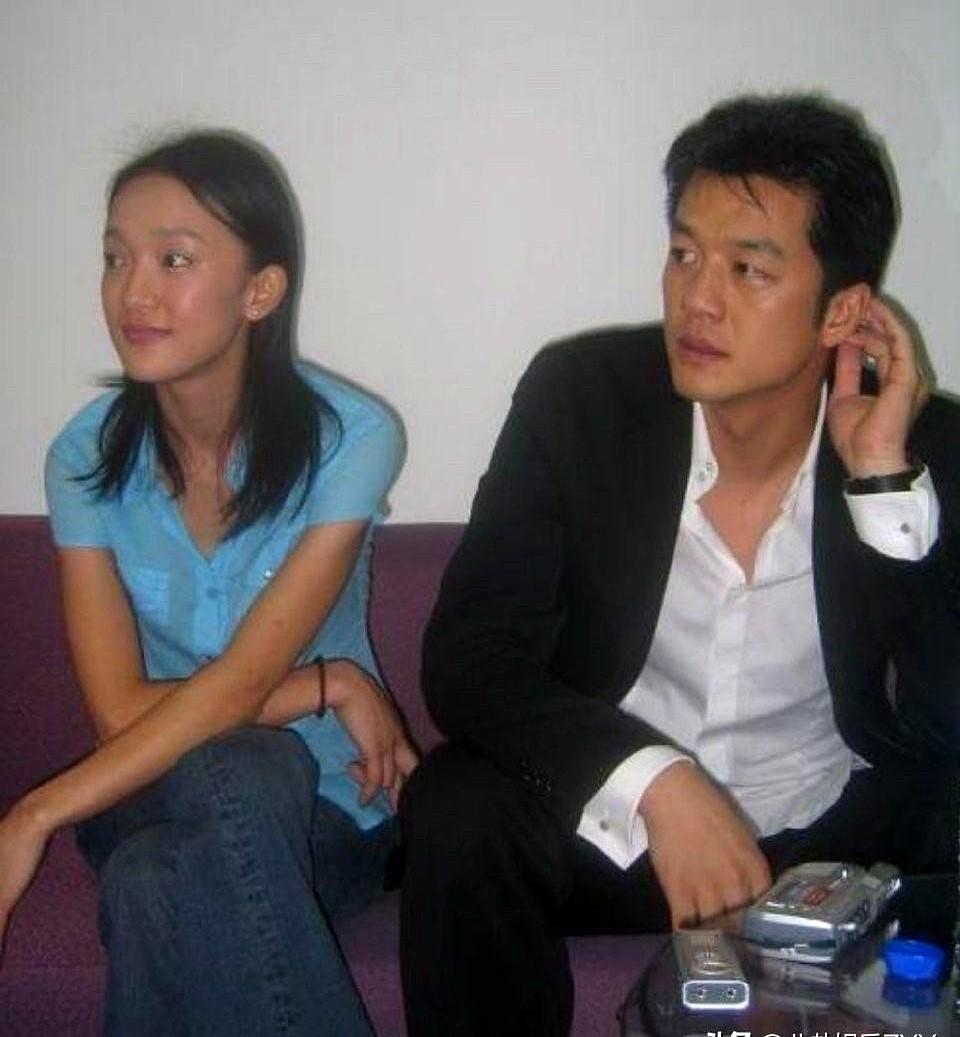 那时的李亚鹏竟然都能把周迅掰直，而这样的李亚鹏苍老的我都看不上，李亚鹏的花期太短