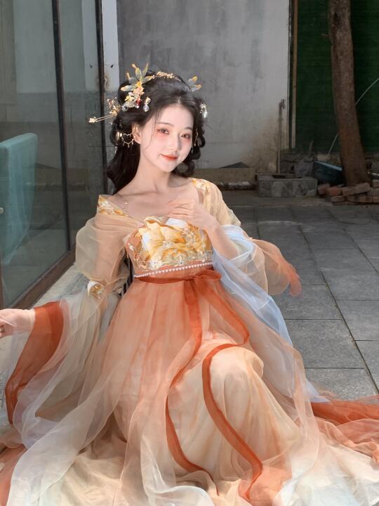 是甜度爆表的汉服耶