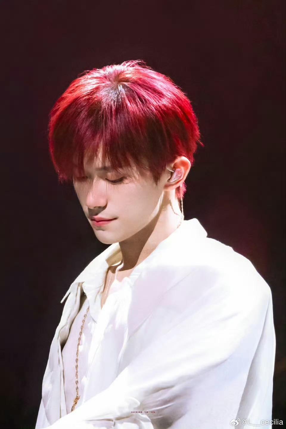 易烊千玺《狂野时代》怪物造型公开，我实在不懂为什么易烊千玺现在执着于扮丑……