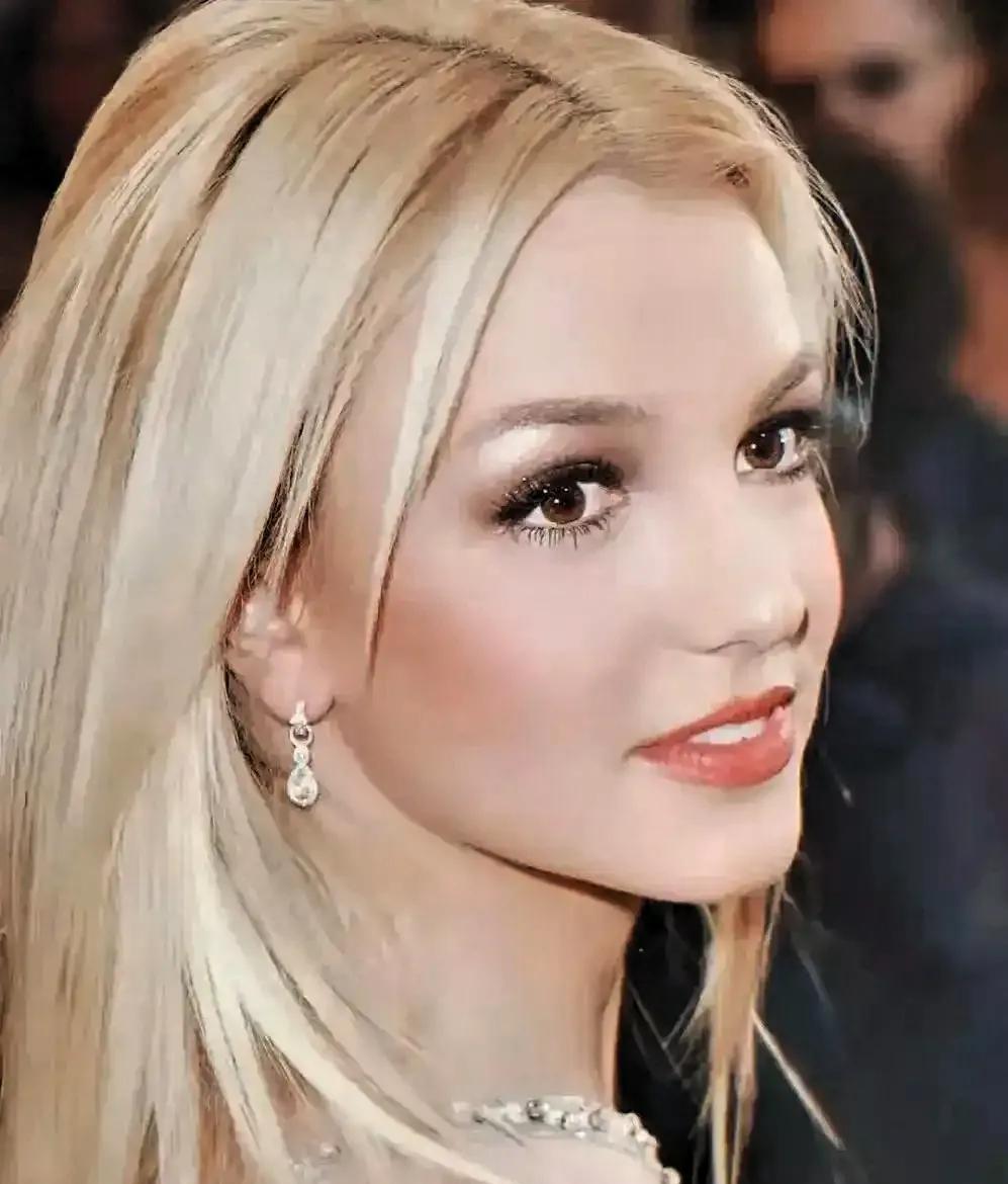 哪怕你娶了全世界最美的美女，你也可能会后悔？不信你看看小甜甜布兰妮。布兰妮盛极