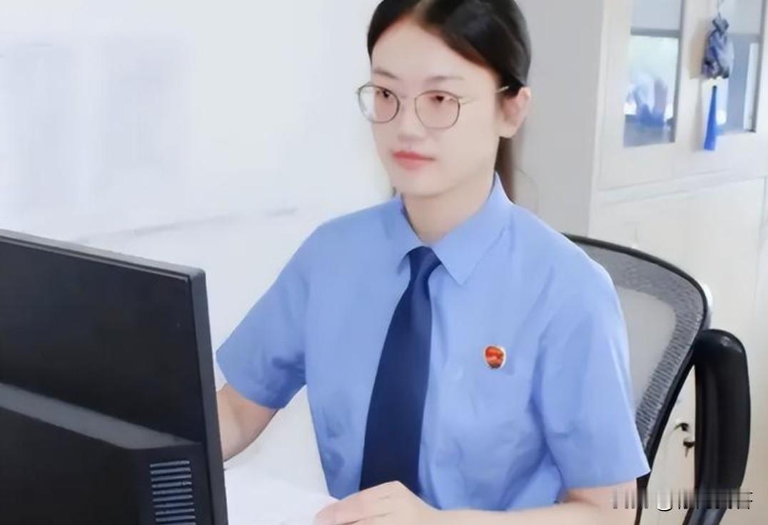 请问：省考的参公会被取消吗？答案：不会被直接取消‌，但参公单位正面临改革，未