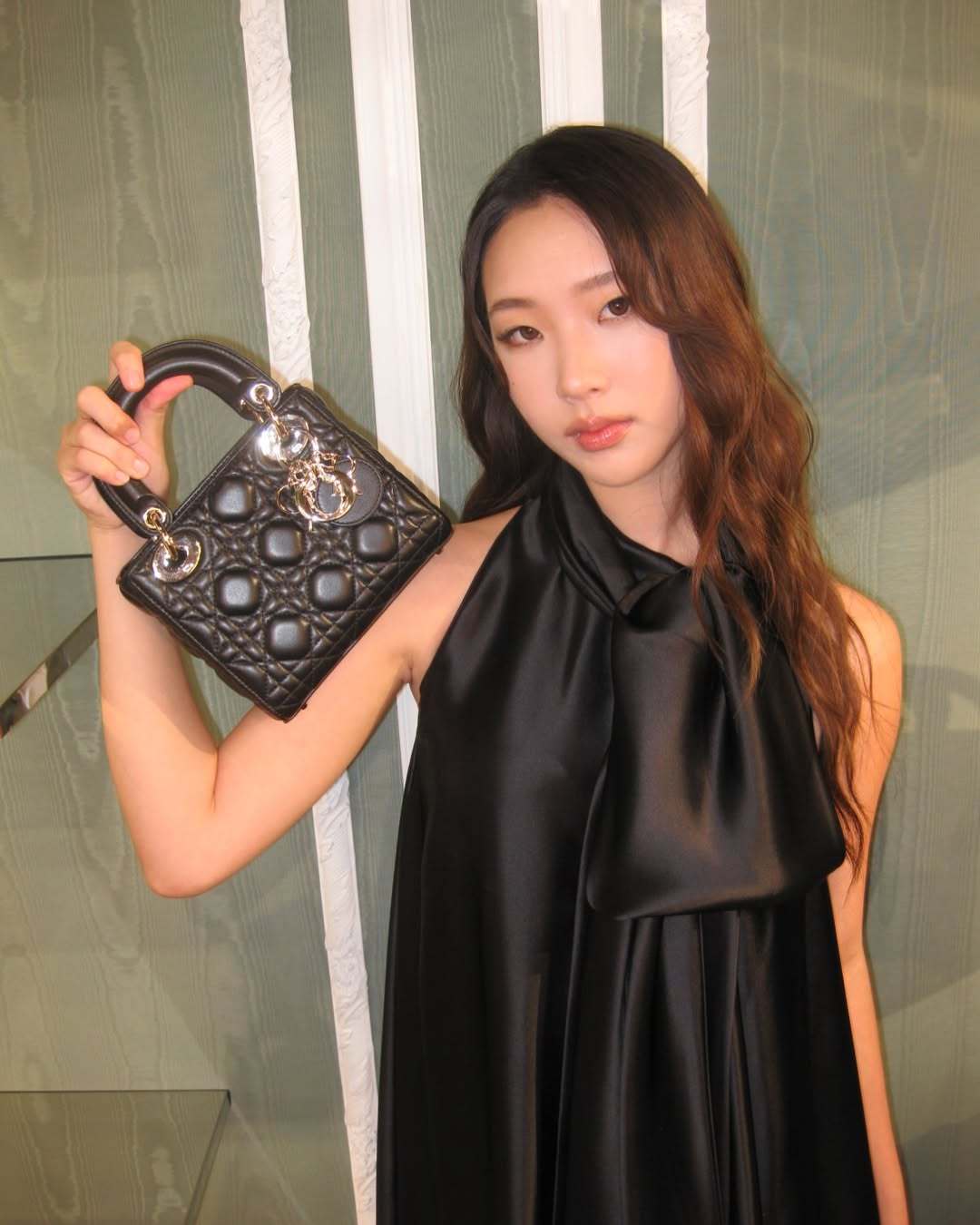 Elly许曦文现身Dior 2026秋季系列期间限定店🖤