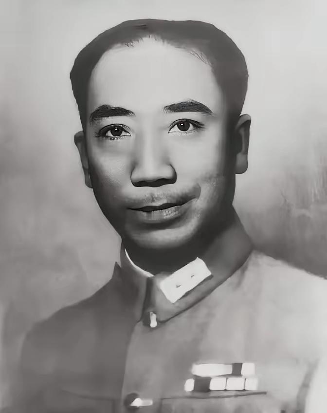 1946年3月17日，戴笠所乘飞机于南京岱山撞山焚毁，机上十三人全部遇难。消息传