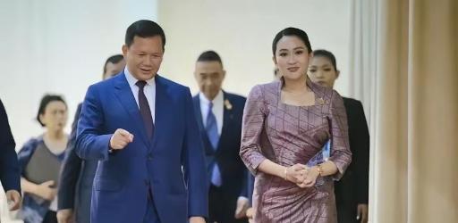 泰军进攻力度凶猛，F-16战机直接摧毁了柬埔寨的两个指挥部，损失不小，这下子，柬