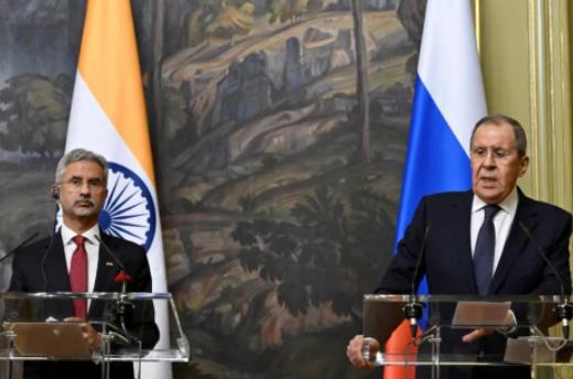 中印战略对话只谈了一天！印度当着中国的面，提了一个敏感请求。中方的回应，更是让全