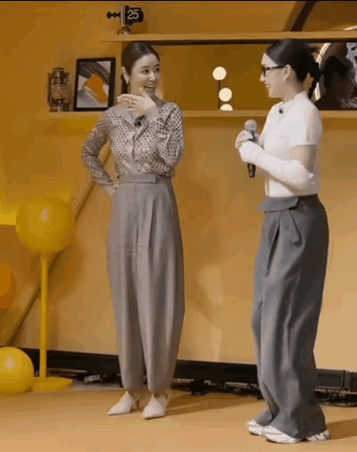 谁懂啊！看林心如跳舞真的又好哭又好笑刷到林心如的舞蹈教学片段，我直接笑不活