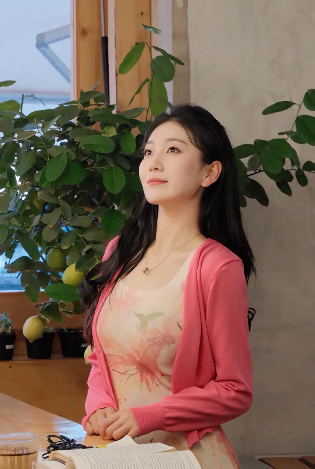“你一牵我舞如飞你一引我懂进退”牵丝戏优雅知性