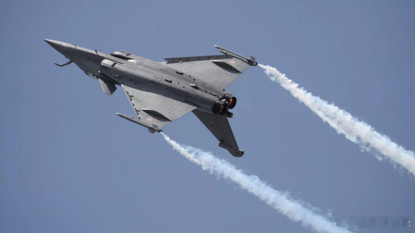 印度大批量采购法国“阵风”战机的几点原因分析据印度国防部消息，在下周法国总统马克