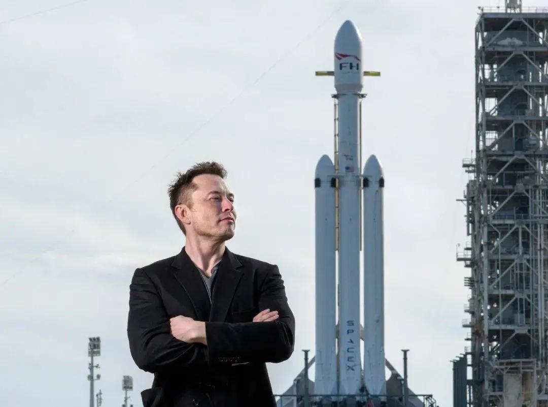 马斯克这阵子夸中国的话又说到了一个新高度。他公开讲，不管你用哪种话，英语也好、法