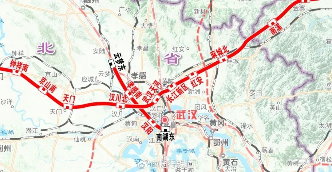 【武西高铁“最后一公里”迎来实质性突破】8月21日，武汉枢纽直通线关键控制性工程什湖特大桥30号墩顺