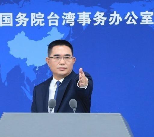 台湾问题一天都拖不得，再拖下去，美国驻军了，日本驻军了，英法印澳这些列强都来驻军