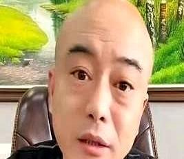 400万砸下一台G63，丁老五说，快手这股风就是他吹起来的。话音刚落，二驴