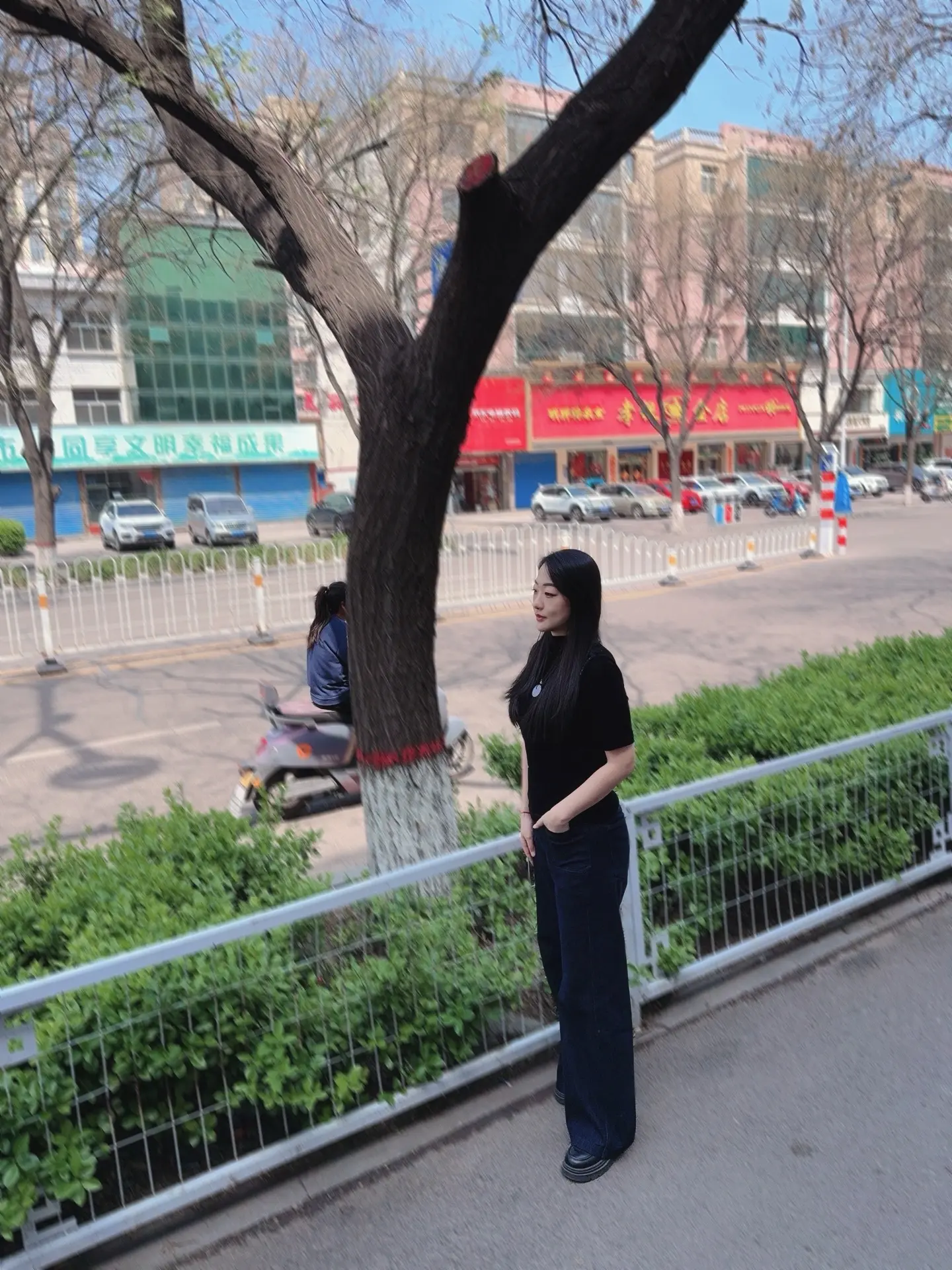 我的摄影师还得培养。春日·Spring 💐🌷 心有半亩花田，藏于世...