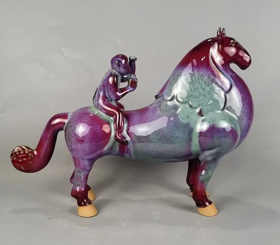 【马年的彩头挺有说法】1）马上封侯！猴年出生的人，有福了。2）马上发财！财神