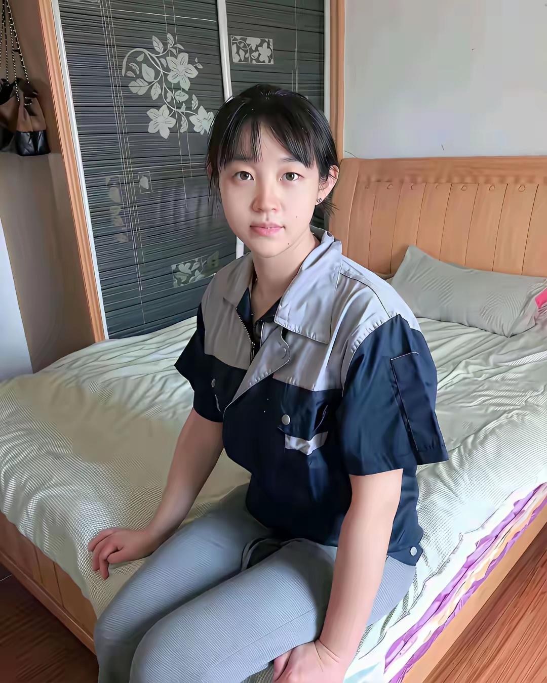 表妹家只有一个女儿，今年才32岁的表妹夫，直接选择躺平。他的想法很简单：钱够花就