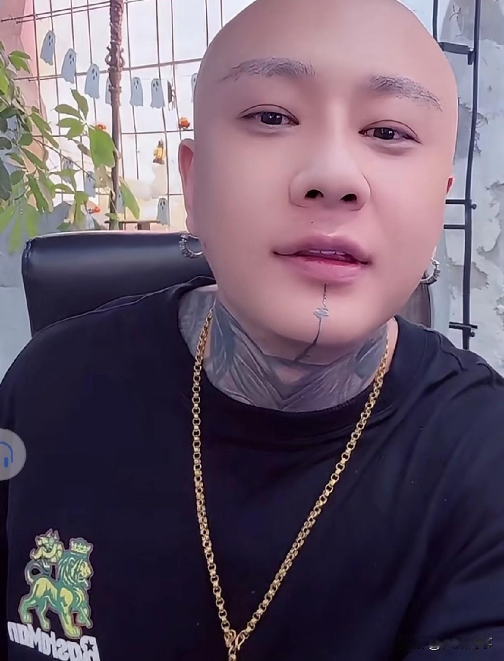 方丈喊话散打：见面就zou你！别说你骗粉丝多少钱，就问你骗主播多少钱？