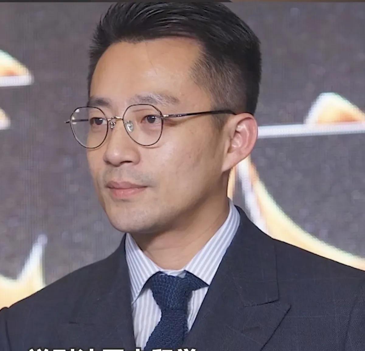 汪小菲、马筱梅、大S、具俊晔的学历大起底，看了汪小菲的学历，不得不说，张兰真再教