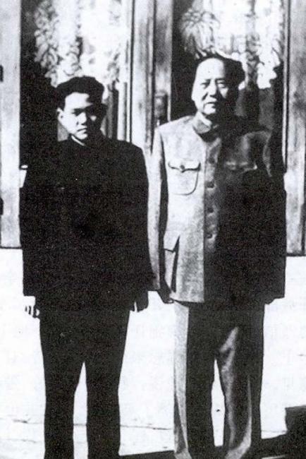 毛主席在1950年突然下达一道重要指示，周总理和聂荣臻当即起身，他到底为何情绪激
