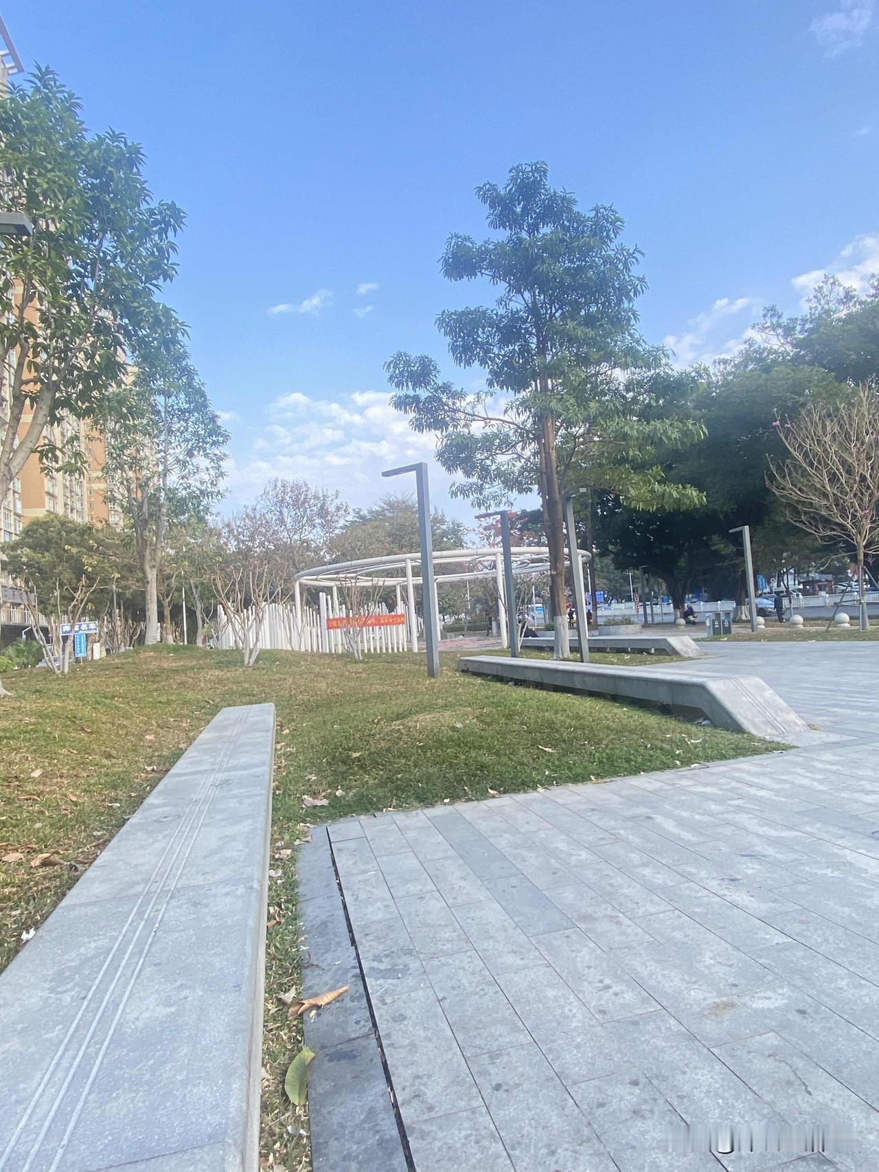 不得不承认，中国男人还是喜欢儿子。我们公司有位副总，今年55岁，他九几年就来