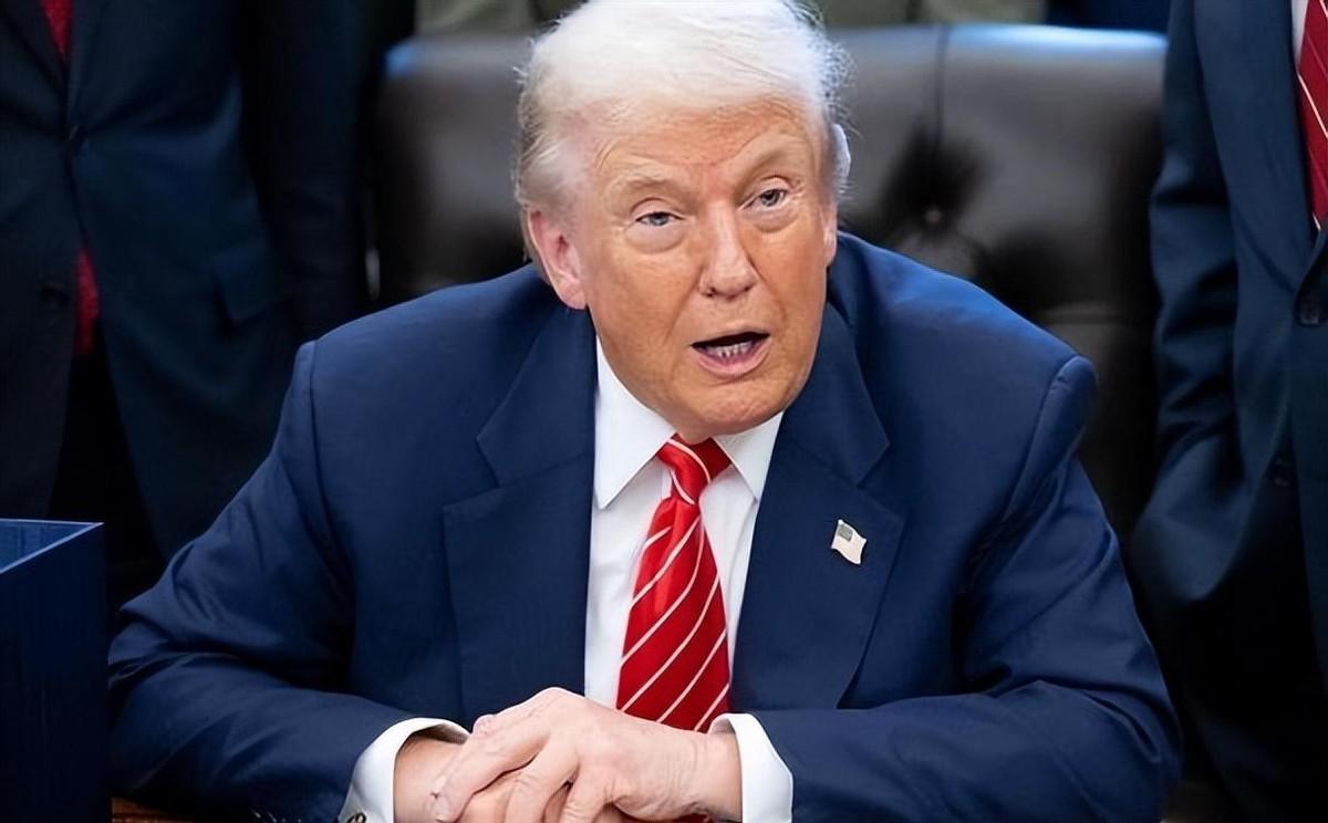 战场上的事儿谁也说不准，拳头大可不一定就能稳赢。特朗普这次显然是看走眼了，现在正