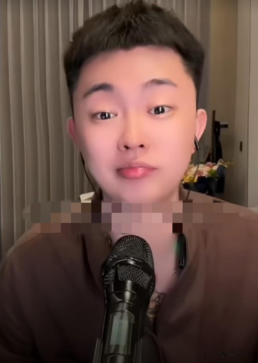 巴扎黑将与美团合作面见百亿身家董事长王兴，自称7~8~9三月最火网红无人能及。