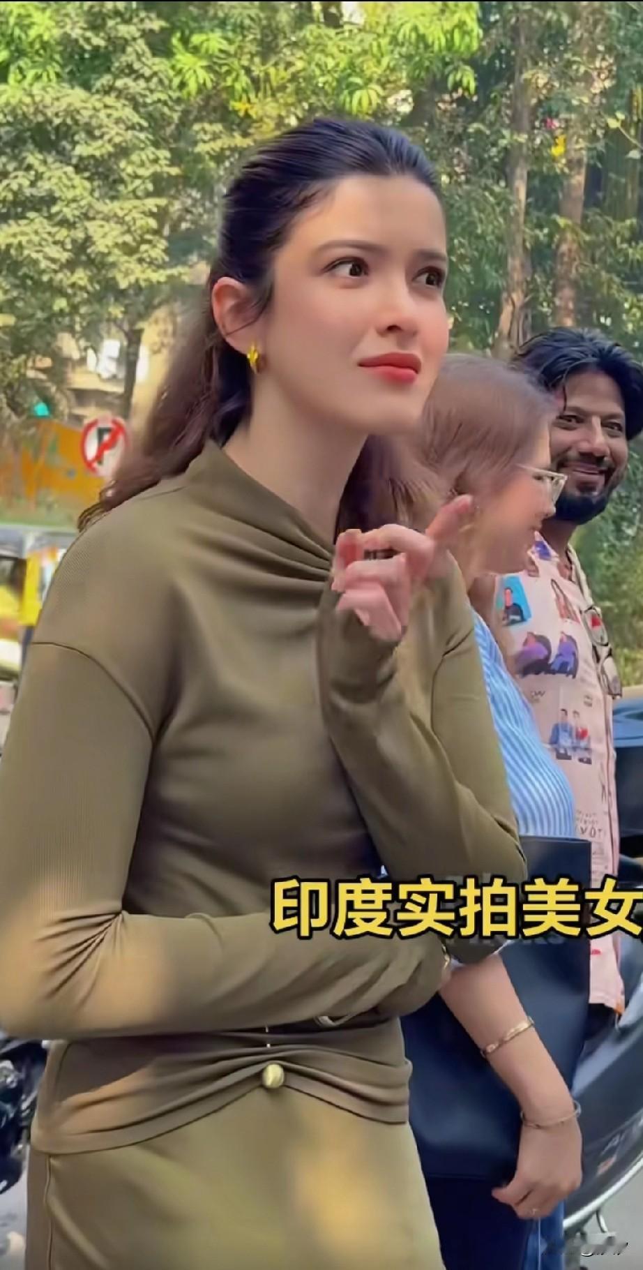 印度街头为什么不容易见到美女？你得看看你是娶的富人区还是贫民窟？富人区的街道