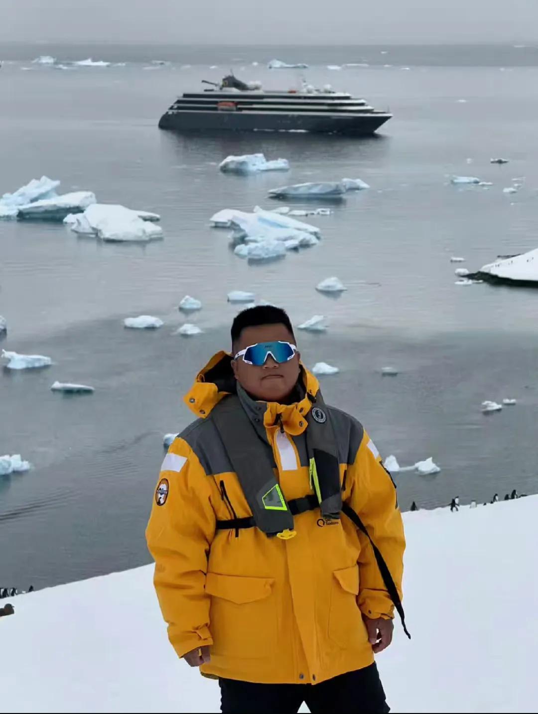 疑似蓝战非被绑架事件当事人在其群内“自首”，称自己现在已经准备去卡塔尔中国大使馆