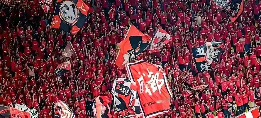 裁判都在帮蓉城是蓉城自己不争气？有人说蓉城输河南超长补时13分钟，裁判补了15分