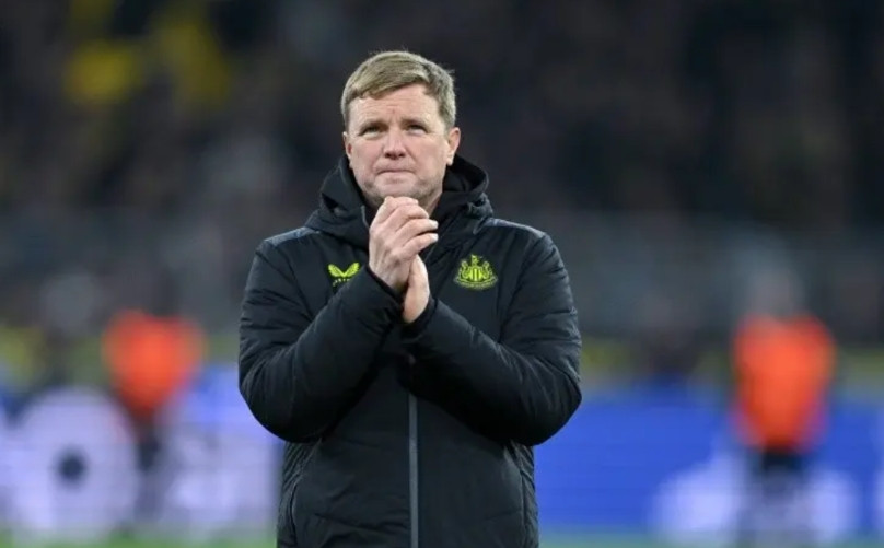 不得不说，纽卡真是现如今英超最奇葩的球队，搞不懂他们的金主高层到底是否真的关注球