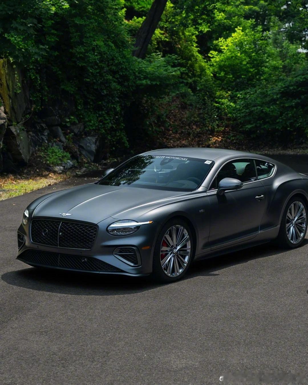 宾利ContinentalGT，浅灰or深灰？​​​
