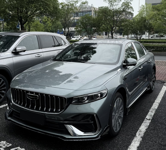 星瑞好起来了改款以后整体造型饱满多了，就是仪表的造型下次能不能改改，太中规中矩