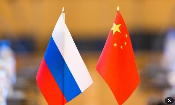 伦敦这次是真懵了。本想制裁俄罗斯，顺手再吓唬一下中国，结果直接被北京一句话怼回去