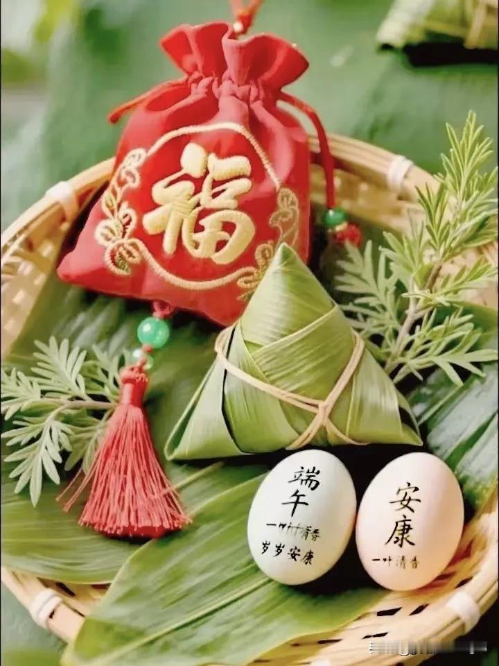 上联:天上浮云无定所，请对下联谢邀！上联：天上浮云无定所，下