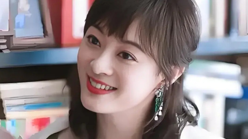 《蛮好的人生》制片人说，这200人的群演，全是真正的保险人，一般的群演，无法演得