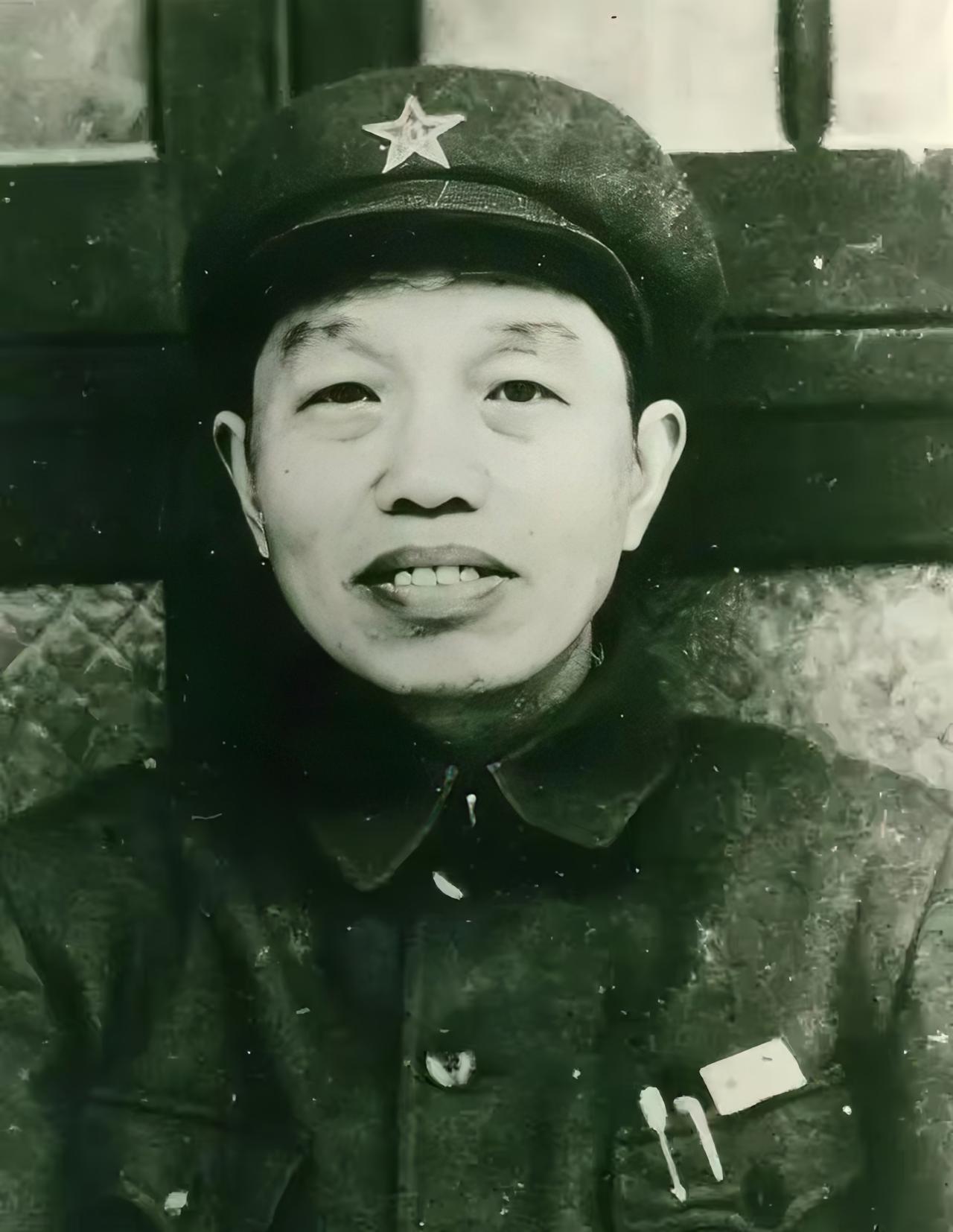 1958年八届五中全会上，谭震林为何被增选为政治局委员？当时的三位元帅，徐向前，