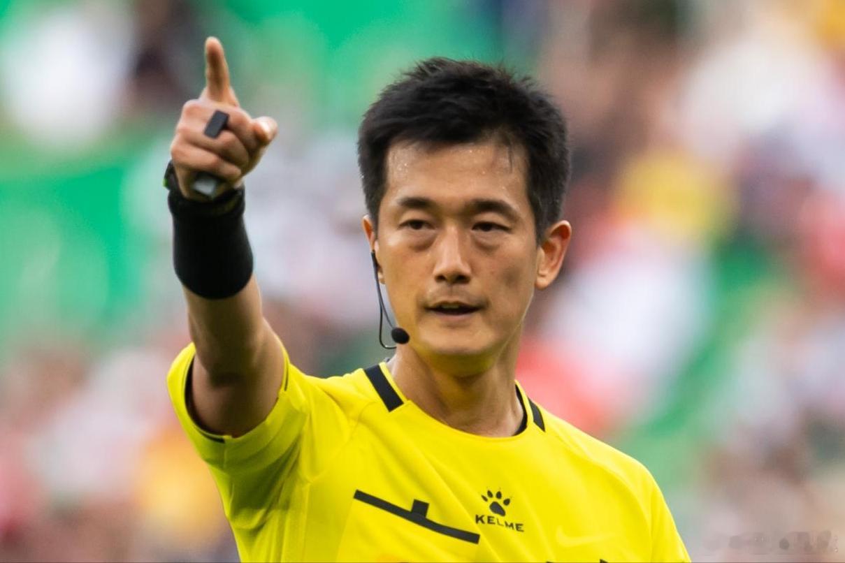 北京国安的“福星”来了，韩国裁判高亨进将主哨足协杯决赛。有人统计，他吹过多场北京