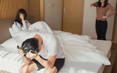 浙江义乌，23岁女子通过婚介所找对象，婚介所将33岁男子推荐给女子，结果女子与对