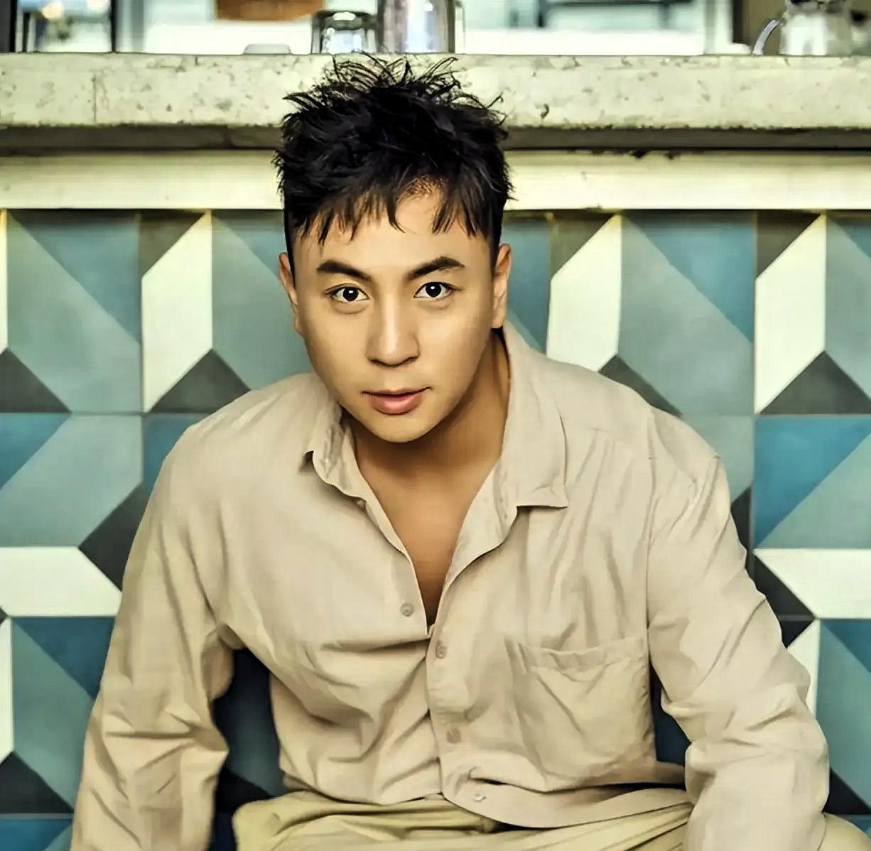 为什么释小龙现在很少拍戏了？其实原因很简单，不是因为他没演技了，也不是因为没